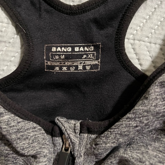 Bang Bang Zippered front sports bra wireless - Picture 3 of 5